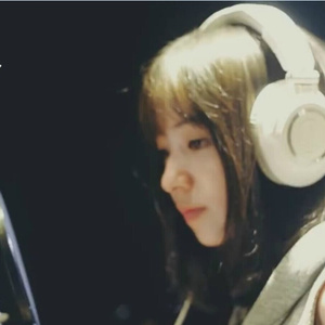 被绑在床强摁做开腿呻吟H
